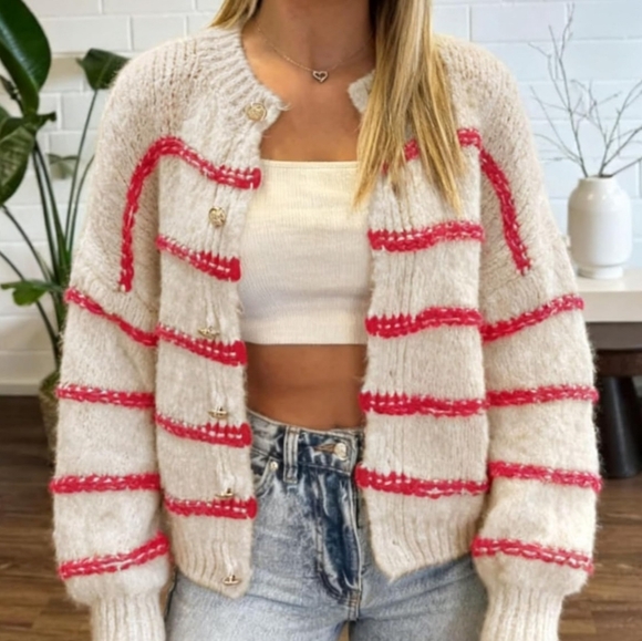 Beautiful Cardigan - Picture 4 of 6